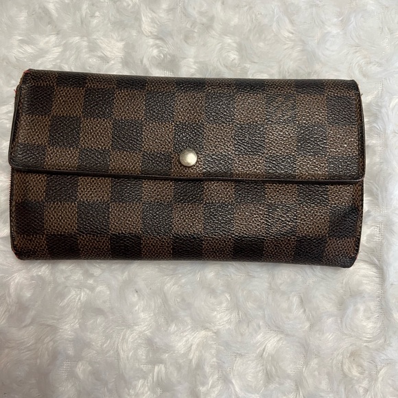 Vintage Louise Vuitton Wallet - Picture 2 of 15